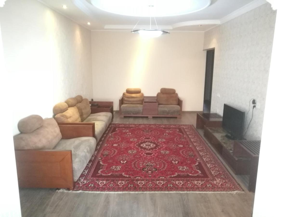 Apartment 2 Bed Room In The Center Апартамент 3-Х Комнатная В Центре Taszkent Zewnętrze zdjęcie